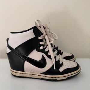 Nike Dunk Sky High Women Shoe Size 6 Wedge Panda Casual Gym Sneaker